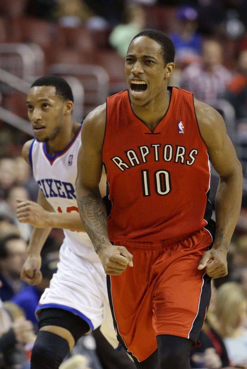 Raptors vencen 104-95 a 76ers; DeRozan mete 34