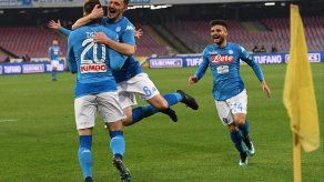 Napoli arrasa a Lazio y recupera la punta