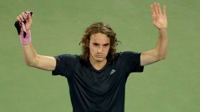 Tsitsipas vence a Monfils y jugará la final en Dubái