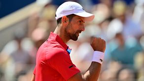 París 2024: Novak Djokovic vence a Rafa Nadal en individuales
