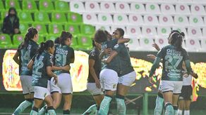 Marta Cox anotó un golazo en el empate de su club en México