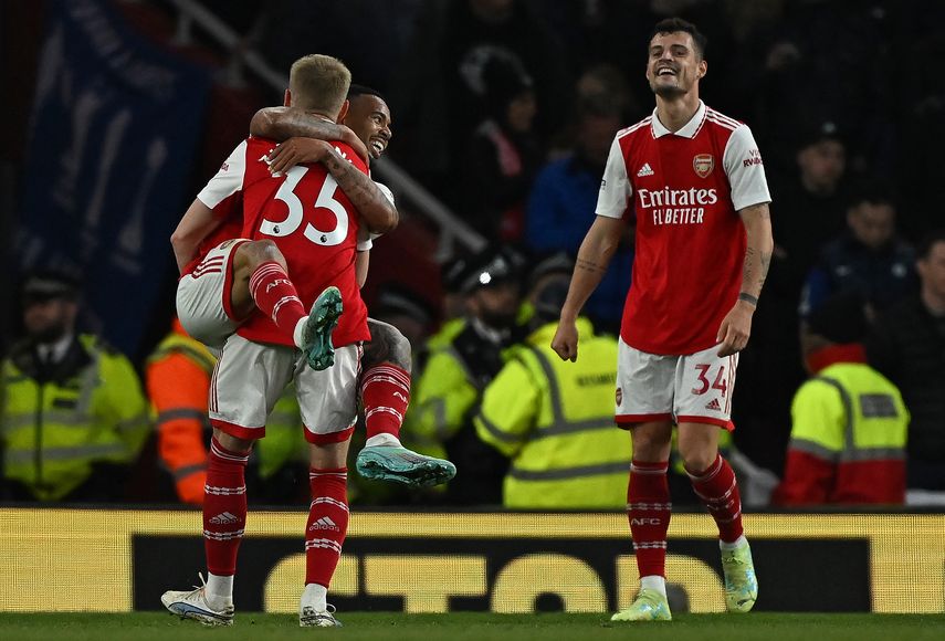 &nbsp;Arsenal vence al Chelsea y queda a la espera del City