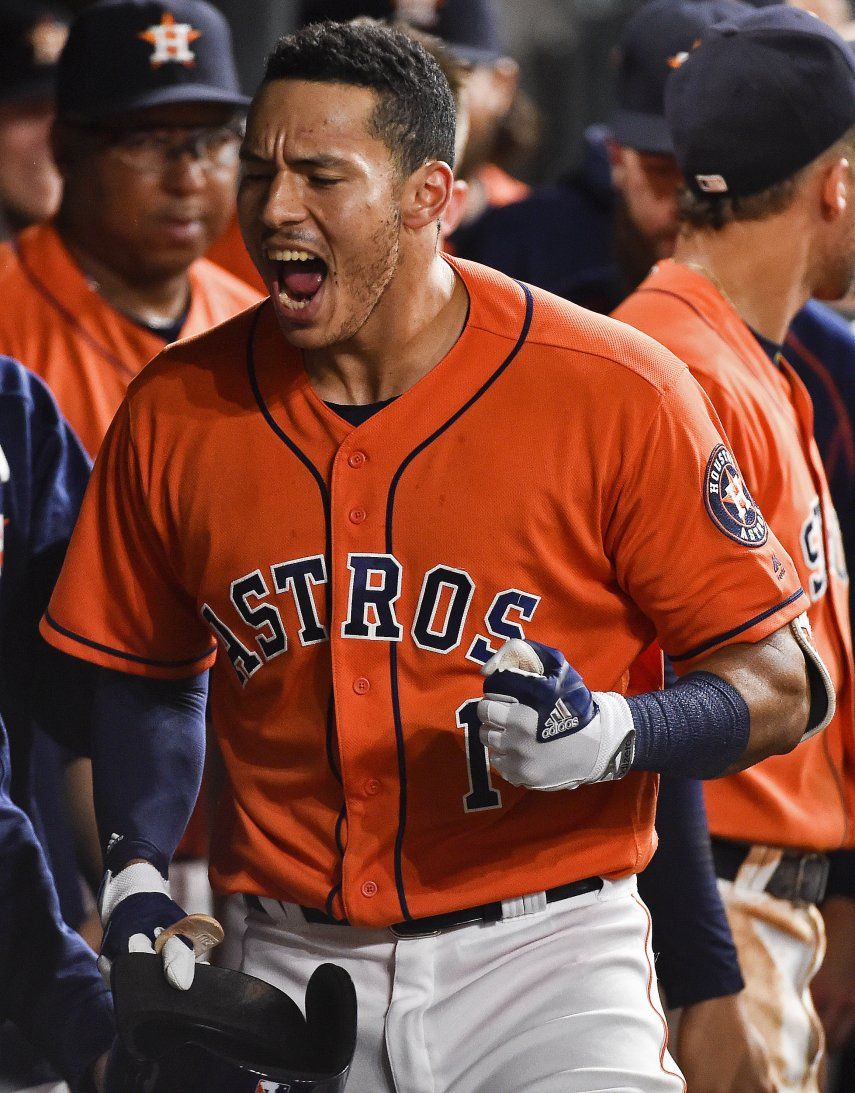 Jonrones de Correa y Gattis completan remontada de Astros