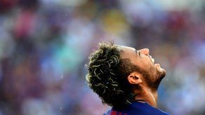 Neymar se queda en el Barcelona
