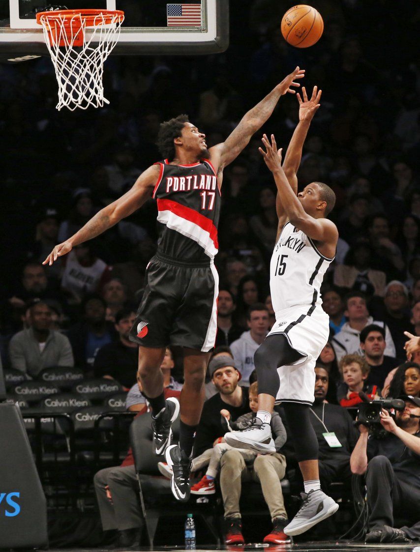 Con 33 puntos de McCollum, Portland gana en Brooklyn