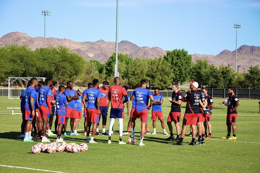 Michael Amir Murillo entrenó diferenciado este viernes