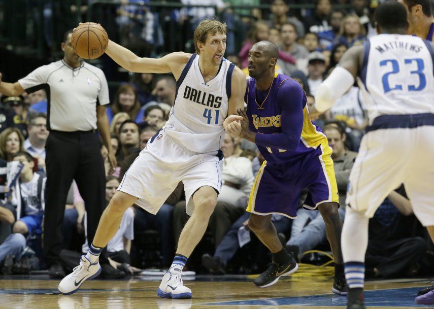 Pachulia lidera victoria de Mavericks ante Lakers