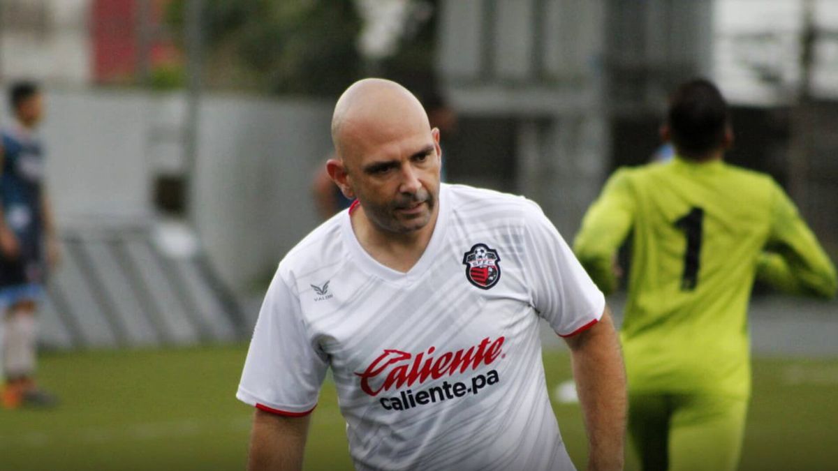 LPF Carlos Leiria deja de ser entrenador del San Francisco