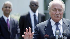 Al recibir a Blatter