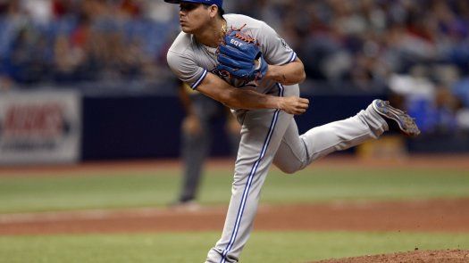 Grandes Ligas suspenden a Roberto Osuna hasta el 4 de agosto