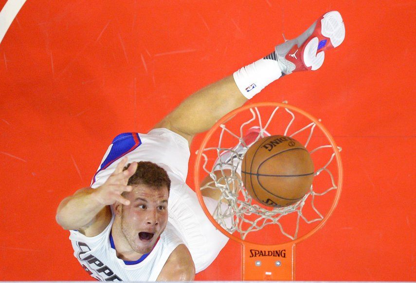Clippers mantienen su buen momento, ganan a Suns