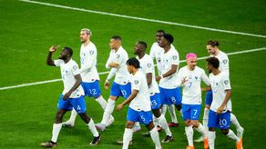 La Francia de Kylian Mbappé golea a Países Bajos