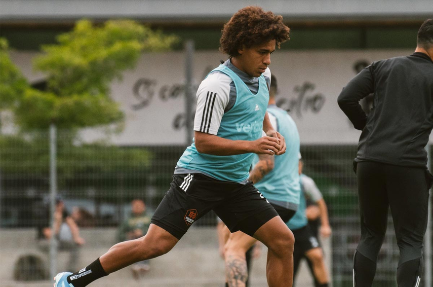 Adalberto Carrasquilla y el Dynamo inician su camino en la Concachampions