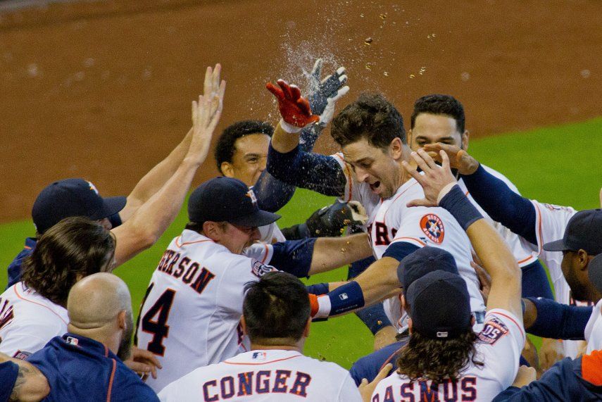 Cuadrangular de Castro decide victoria de Astros