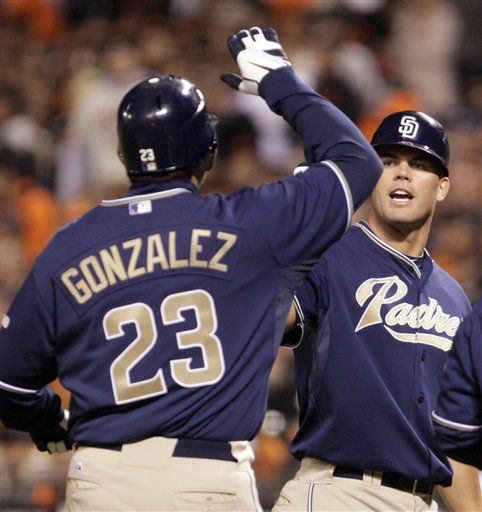 MLB: Padres 6, Gigantes 4; San Francisco aún en busca del cetro