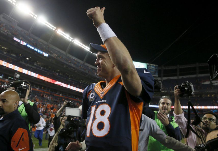 Manning rompe récord y tritura a 49ers