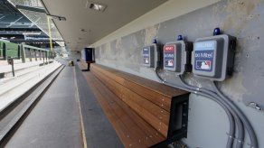 Pitcher de los Rays no acepta jugar con recorte de salario