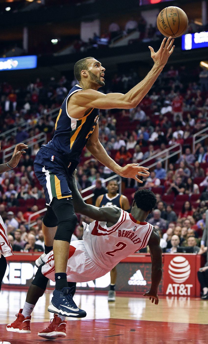 El Jazz gana su cuarto seguido al vencer 115-108 a Rockets