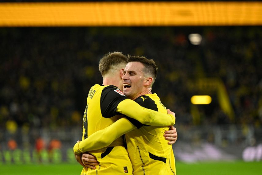 Borussia Dortmund le remonta al RB Leipzig en la J9