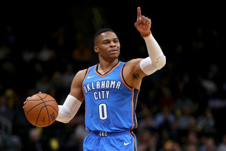 Westbrook sigue siendo rey del triple-doble