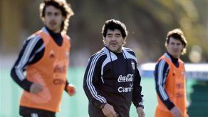 Mundial: Argentina pisa el infierno y Chile avizora el paraí­so