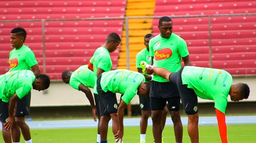 Bolillo ensaya con el posible 11 titular para Copa Oro