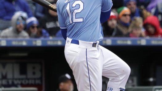 Soler lleva a Reales a triunfo 8-6 ante Medias Blancas