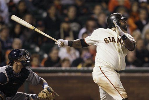 MLB: Gigantes 8, Padres 3; Beltrán y Sandoval pegan jonrones