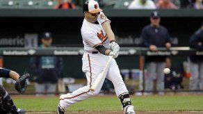 Pearce conecta grand slam y Orioles se imponen