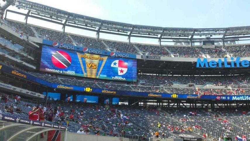 Fanáticos disfrutan del partido Panamá vs Trinidad & Tobago