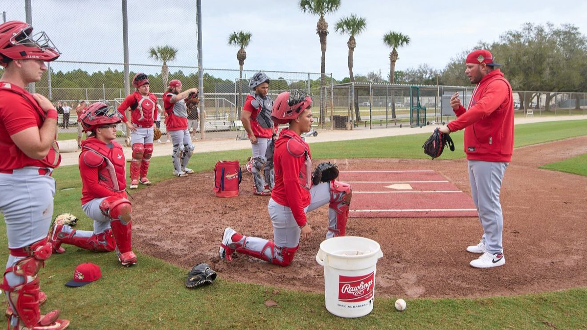 Juan Rujano, el prospecto veragüense que entrena con Yadier Molina en el Spring training