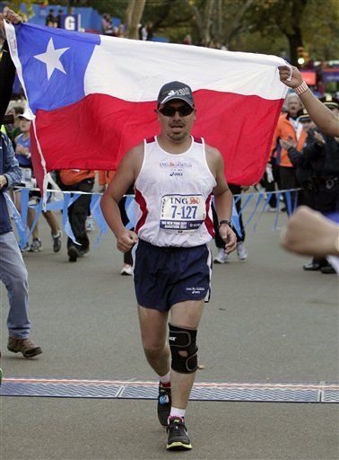 Minero chileno Peña abandona el maratón de Nueva York