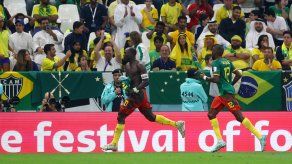 Vincent Aboubakar le dio el triunfo a Camerún sobre Brasil por 1-0.