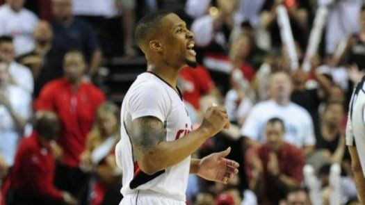 Lillard y Portland golpean a Warriors y Toronto adelanta a Miami