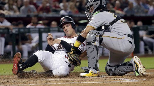 Diamondbacks ganan a Piratas 9-5 con una remontada tardía