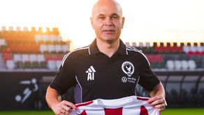 Andrés Iniesta inicia su carrera como DT en Emiratos Árabes Unidos