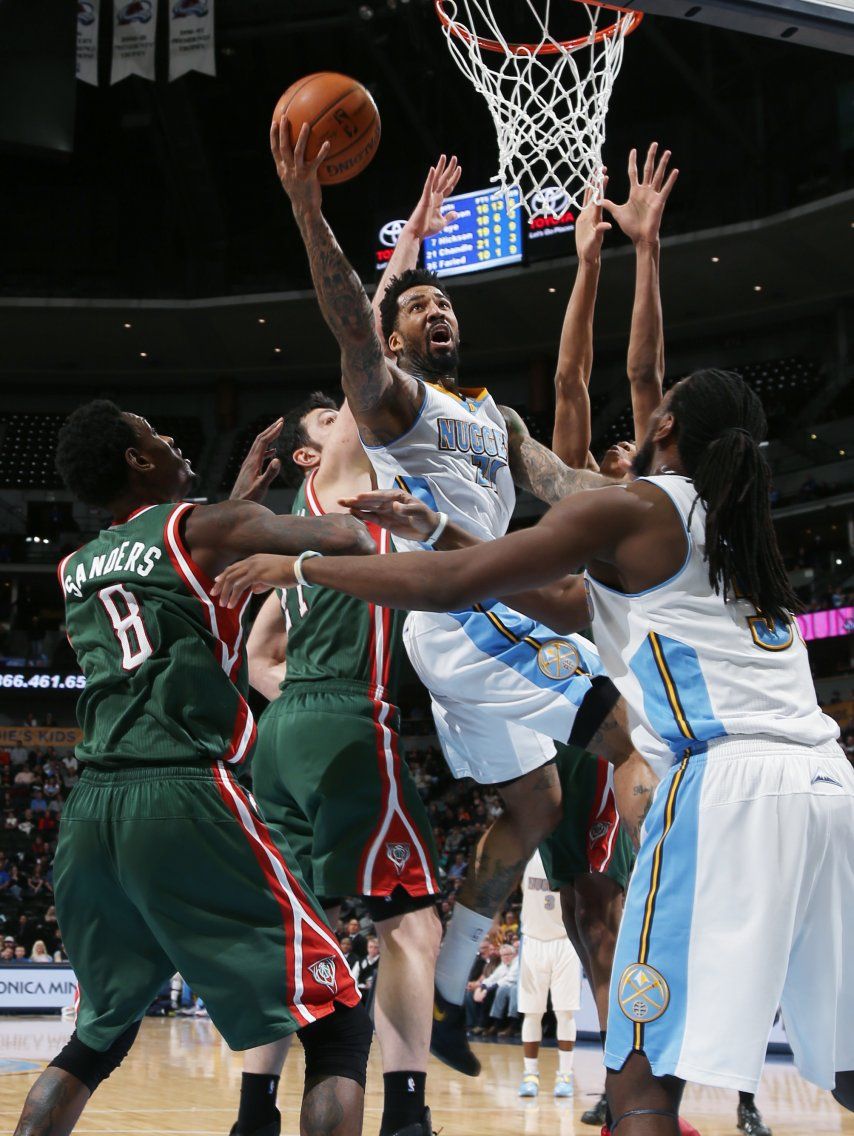 Chandler conduce a Nuggets al triunfo