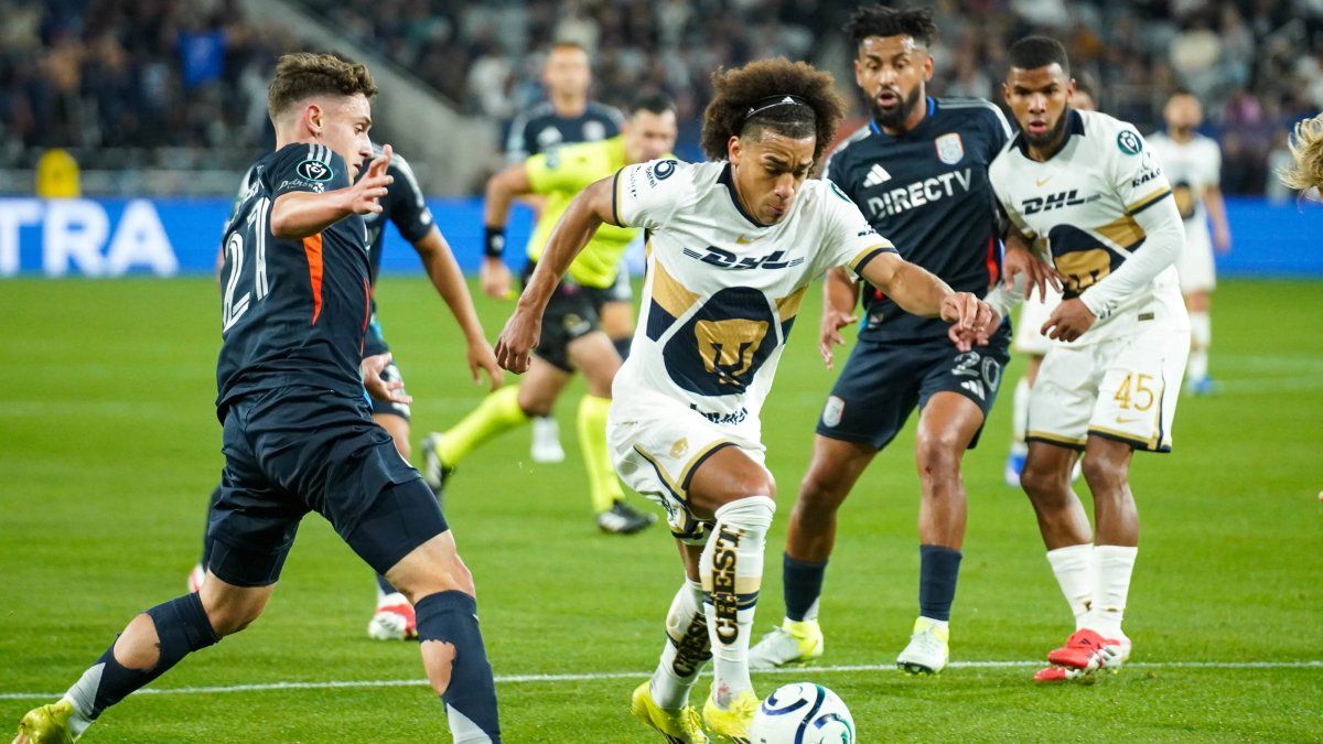 San Diego de Aníbal Godoy golea a Pumas de Adalberto Carrasquilla quien salió con molestias San Diego de Aníbal Godoy golea a Pumas de Adalberto Carrasquilla quien salió con molestias