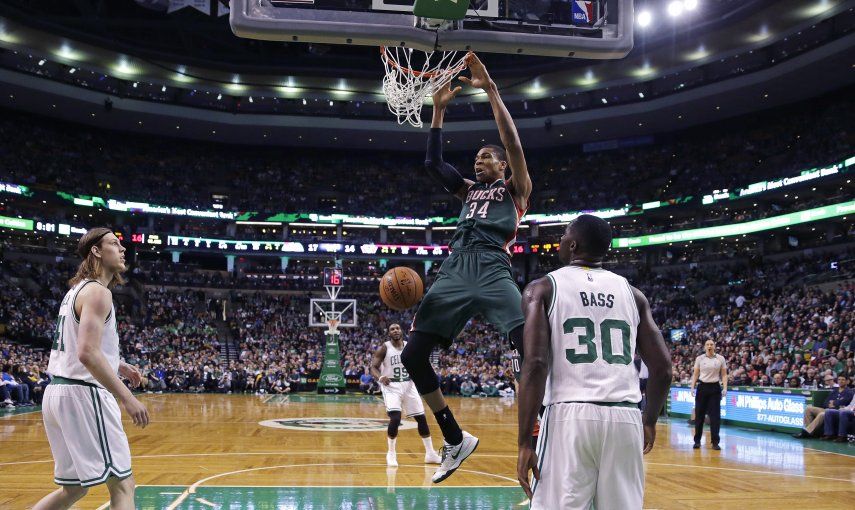 Ilyasova encabeza remontada de Bucks para vencer a Celtics