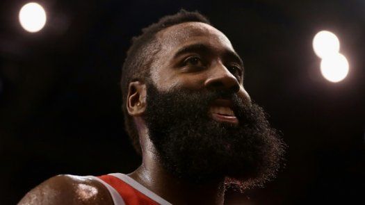 Harden sigue líder de la anotación en la NBA