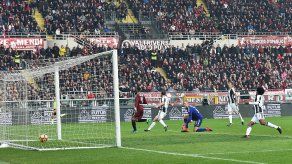 Argentino Higuaín aporta 2 goles por Juventus sobre Torino