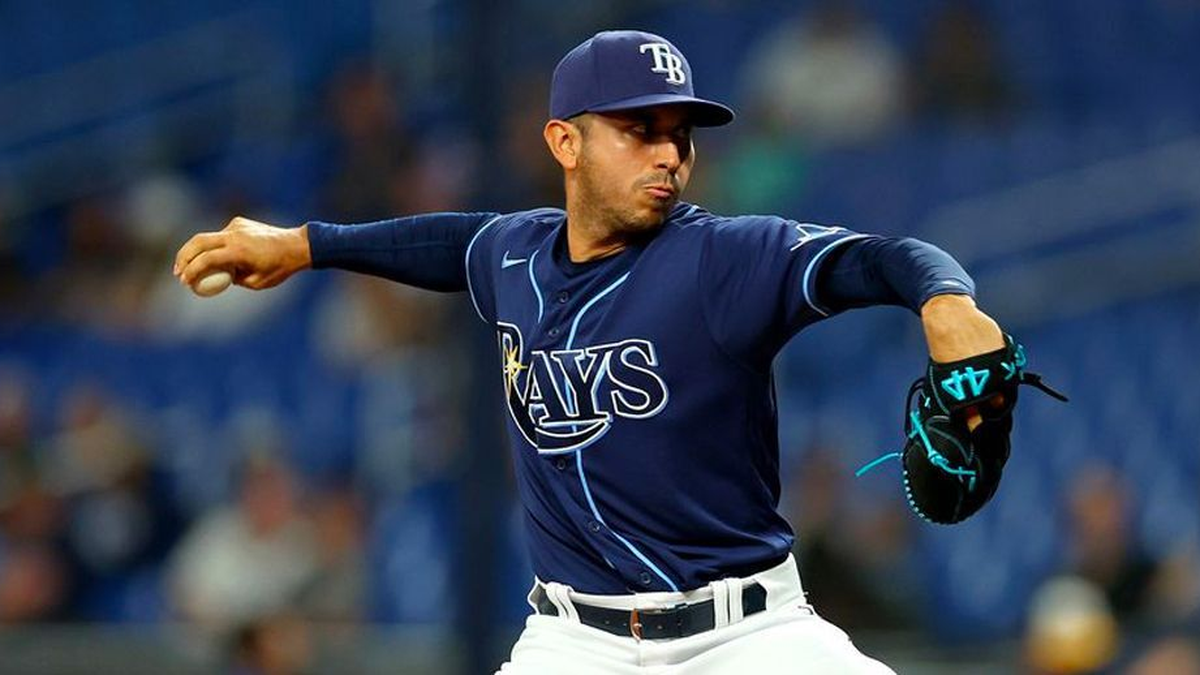 ¿Cuáles son las estadísticas en la carrera de Javy Guerra?