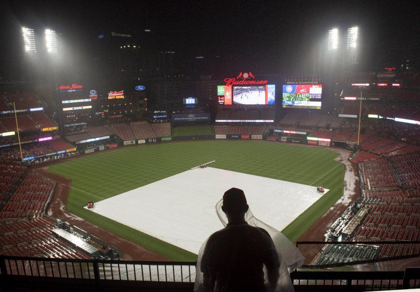 Los Cardenales ganan a los Cachorros tras un largo receso