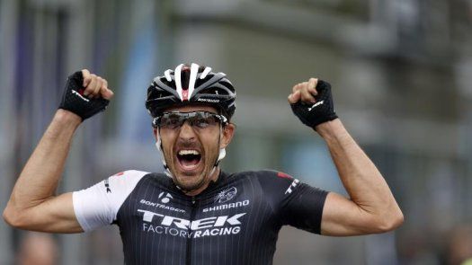 El suizo Cancellara gana por tercera vez la Vuelta a Flandes