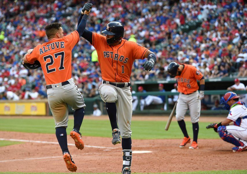 McCullers poncha a 10; Astros doblegan a Rangers
