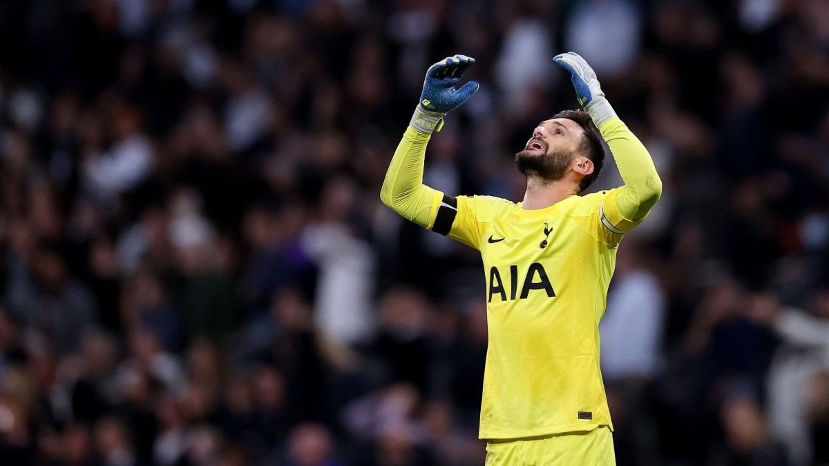 El capitán de Francia, Hugo Lloris, se niega a lucir el brazalete