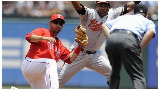 MLB: Orioles 4, Rangers 1; Orioles barren a Texas