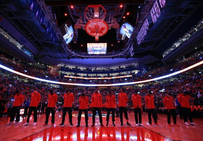 Raptors se vengan de Celtics en el Este; Spurs titubean en el Oeste
