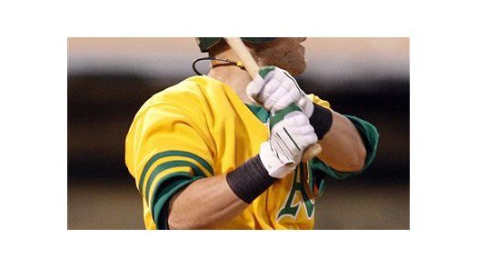 MLB: Atléticos 5, Piratas 0; Daric Barton remolca cuatro carreras