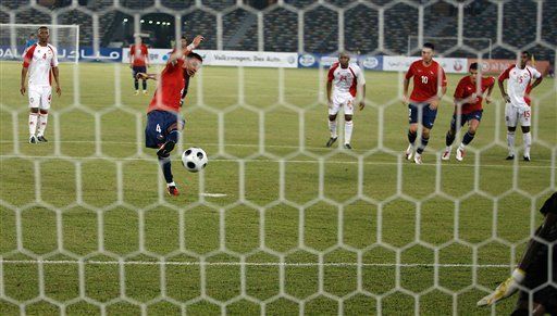 Chile 2, Emiratos 0 en amistoso de fútbol en Abu Dhabi